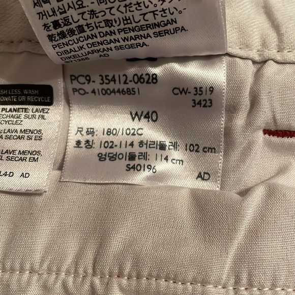 Mens Dockers shorts, size W 40 - Picture 5 of 6